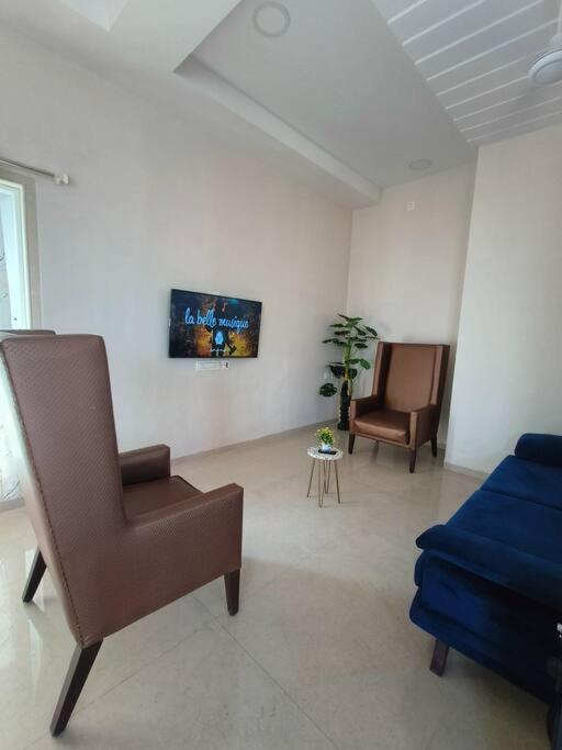 Lavish 3Bhk Villa F2 - Private Pool - The Heaven Pālghar Exteriör bild